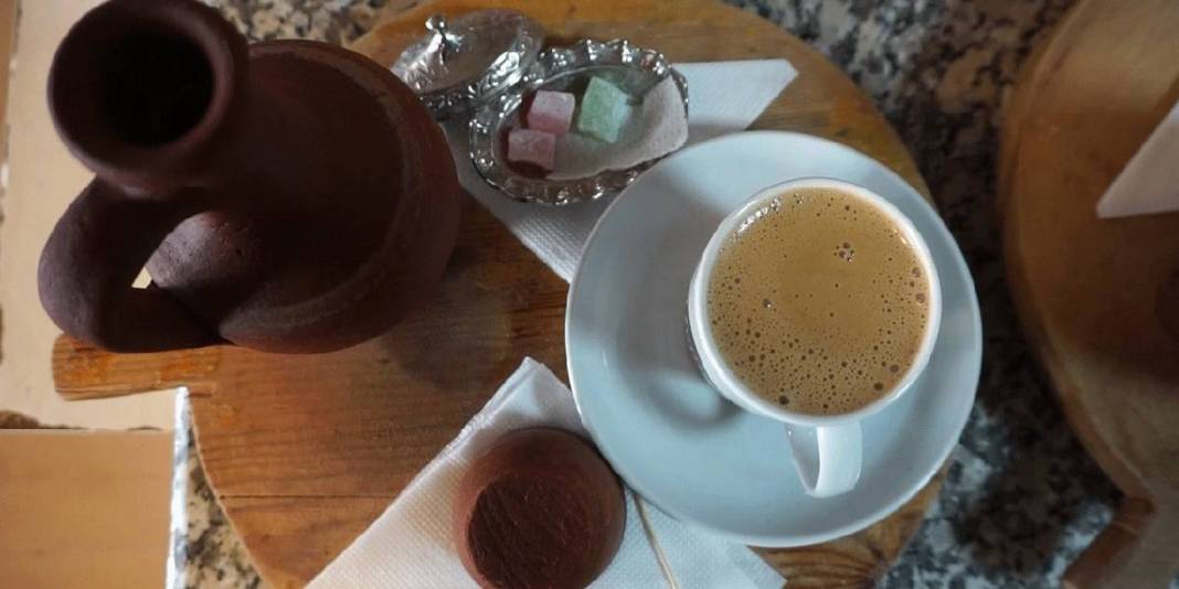 Hasattan sonra kavruluyor, değirmende toz halini alıyor! Türk kahvesi gibi pişiyor 4